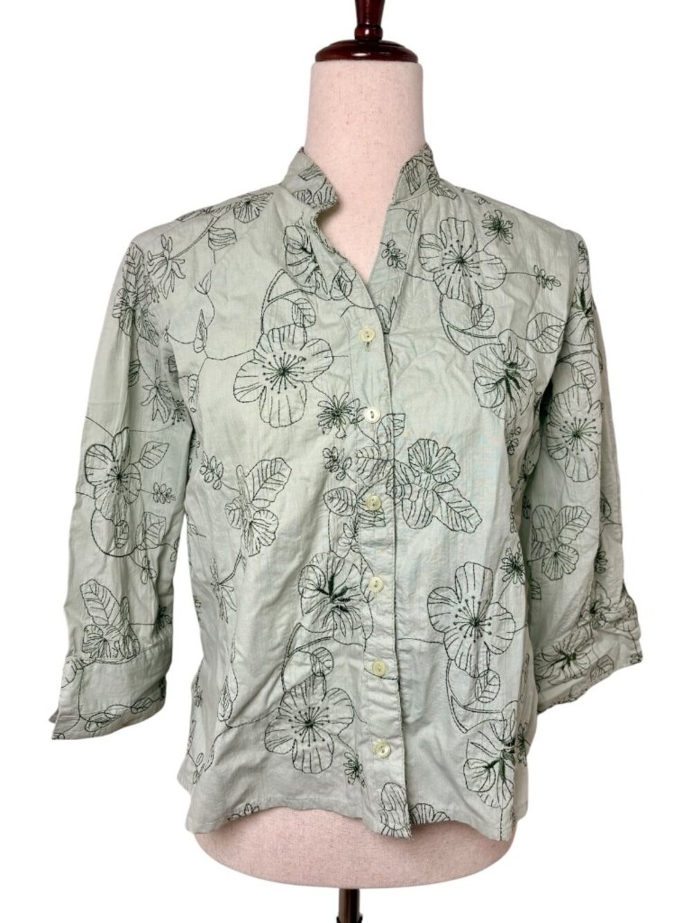 Harmony & Vine Sage Green Floral Embroidered Button Shirt Boho Coastal Small